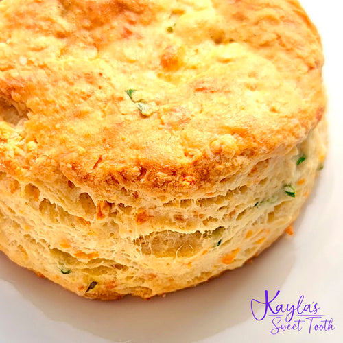 Cheddar Chive Biscuits - 5 pk